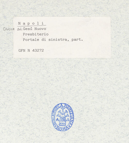 Rückseite von ICCD [https://www.deutsche-digitale-bibliothek.de/content/lizenzen/rv-ez/] Linke Tür des Chors - Detail: Engel links, bh321105_recto. Foto.