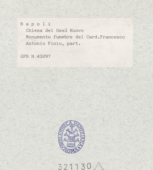 Rückseite von ICCD [https://www.deutsche-digitale-bibliothek.de/content/lizenzen/rv-ez/] Grabmal des Kardinal Francesco Antonio Fini (Finy) (gest. 1743) - Engel rechts, bh321130_recto. Foto.