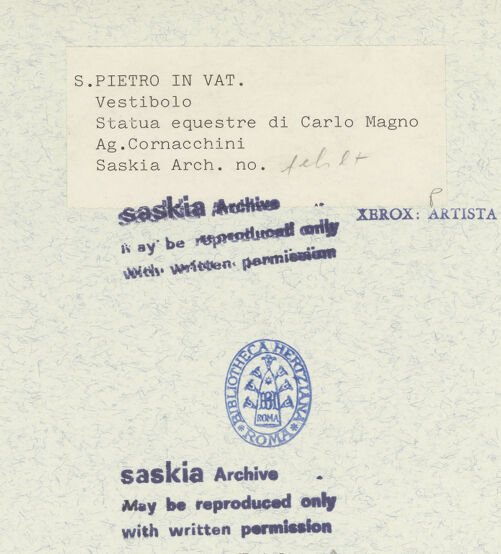 Rückseite von Bibliotheca Hertziana [https://www.deutsche-digitale-bibliothek.de/content/lizenzen/rv-fz/] Karl der Große - Nische mit Reiterstandbild, frontal, bh327421_recto. Foto: Wiedenhoeft, Ron.