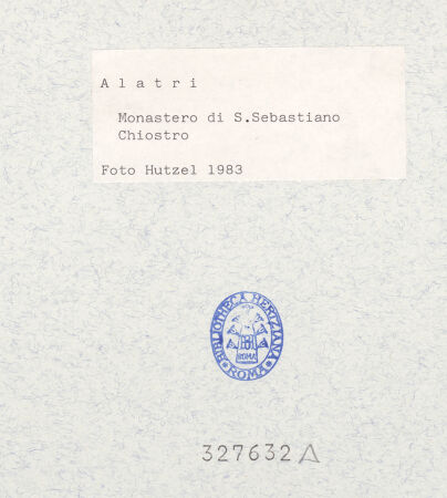 Rückseite von National Gallery of Art, Washington [https://www.deutsche-digitale-bibliothek.de/content/lizenzen/rv-ez/] Badia di San SebastianoChiostro - Süd- und Westflügel, bh327632_recto. Foto: Hutzel, Max.