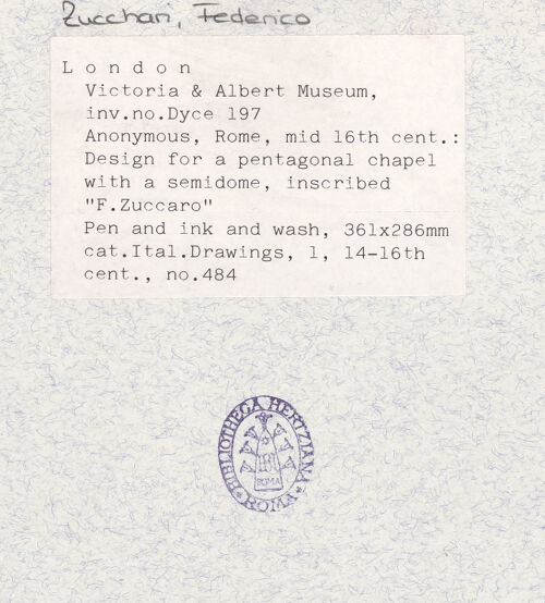 Rückseite von Victoria and Albert Museum [https://www.deutsche-digitale-bibliothek.de/content/lizenzen/rv-ez/] Innenraum einer Marienkapelle - , bh346515_recto. Foto.