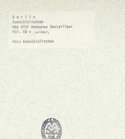 Rückseite von Kunstbibliothek [https://www.deutsche-digitale-bibliothek.de/content/lizenzen/rv-ez/] Codex Destailleur DS. Urbano della Caffarella: Schnitt und Aufriss der Längswand, Querschnitt durch die rechte Hälfte des Tempels mit Aufriss der Rückwand, Details zu Gesims, Kapitell und Gebälk - Unteres Teilblatt: Schnitt und Aufriss der Längswand, Querschnitt durch die rechte Hälfte des Tempels mit Aufriss der Rückwand, bh350405_recto. Foto.