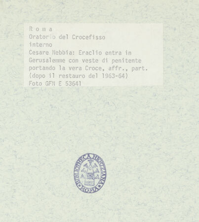 Rückseite von ICCD [https://www.deutsche-digitale-bibliothek.de/content/lizenzen/rv-ez/] Szenen aus der Geschichte des heiligen Kreuzes und des OratoriumsHeraclius trägt das Kreuz im Büßergewand nach Jerusalem - Detail; nach der Restaurierung von 1963-64, bh369421_recto. Foto.