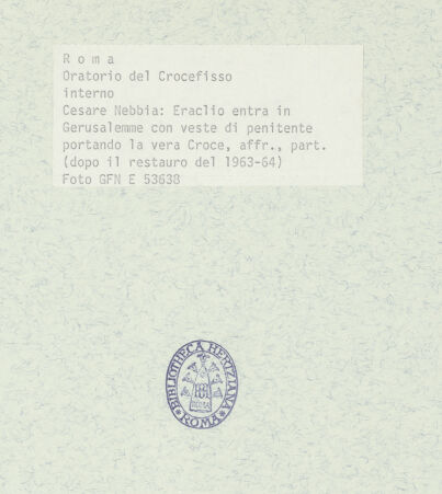 Rückseite von ICCD [https://www.deutsche-digitale-bibliothek.de/content/lizenzen/rv-ez/] Szenen aus der Geschichte des heiligen Kreuzes und des OratoriumsHeraclius trägt das Kreuz im Büßergewand nach Jerusalem - Detail; nach der Restaurierung von 1963-64, bh369422_recto. Foto.