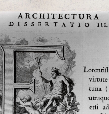 Rückseite von Tomba, Verona [http://creativecommons.org/publicdomain/mark/1.0/] Buchstabe F mit Neptun und Tritonen (aus P. A. Paoli (Ed.), "Avanzi delle antichitá esistenti a Pozzuoli ...", 1784) - , bh383266. Foto.