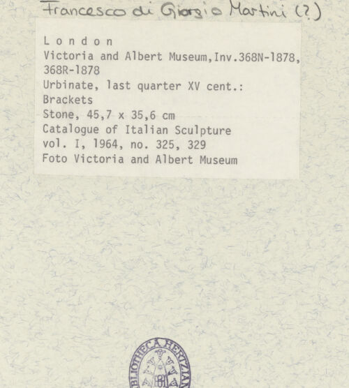 Rückseite von Victoria and Albert Museum [https://www.deutsche-digitale-bibliothek.de/content/lizenzen/rv-ez/] Kapitelle - zwei Kapitelle, bh384864_recto. Foto.