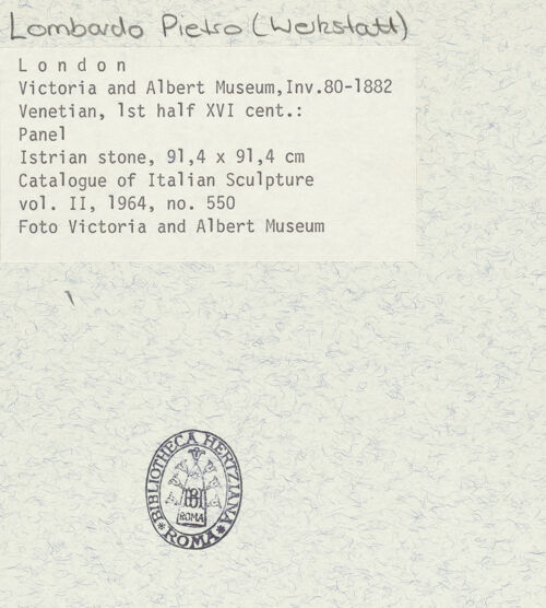 Rückseite von Victoria and Albert Museum [https://www.deutsche-digitale-bibliothek.de/content/lizenzen/rv-ez/] Balkonbrüstung - , bh385239_recto. Foto.