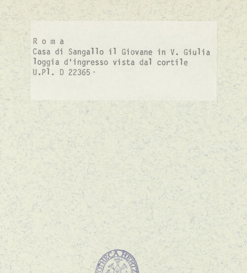 Rückseite von Bibliotheca Hertziana [https://www.deutsche-digitale-bibliothek.de/content/lizenzen/rv-fz/] Palazzo dei Tribunali - Fassade, Detail: Bossenrustika (sog. "Sofà di Via Giulia), bh412103_recto. Foto.