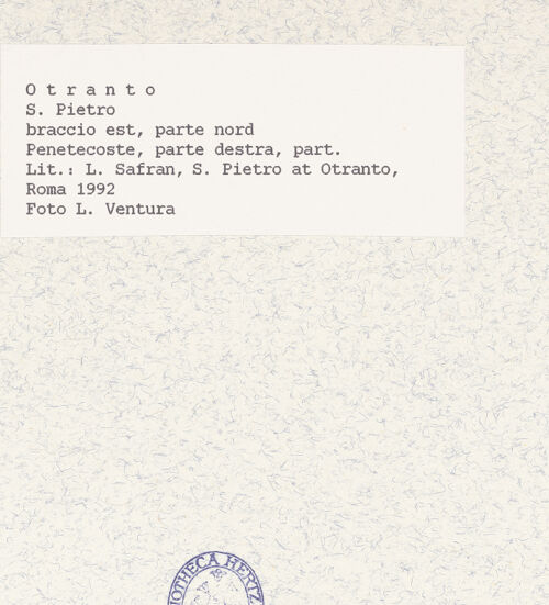 Rückseite von Ventura, L. [https://www.deutsche-digitale-bibliothek.de/content/lizenzen/rv-ez/] Szenen aus dem Buch Genesis und aus dem Leben von Christus (erste und zweite Schicht)Mittelschiff, Ostgewölbe: das Anastasis, das Pfingsten, die Geburt Christi und der Hinweis an die Hirten - Pfingsten (Südseite, oben), Detail: Apostel links, bh436142_recto. Foto: Ventura, L..