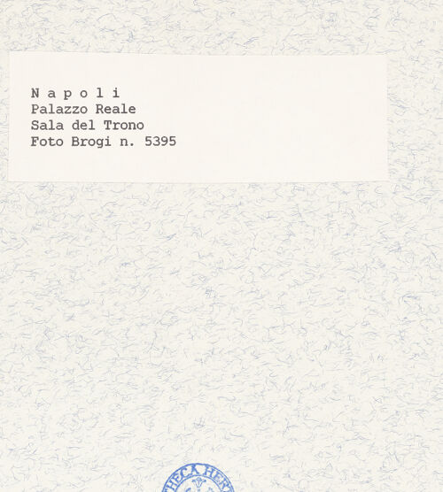 Rückseite von Alinari [https://www.deutsche-digitale-bibliothek.de/content/lizenzen/rv-ez/] Palazzo RealeSala del Trono - Teilansicht, bh436626_recto. Foto.