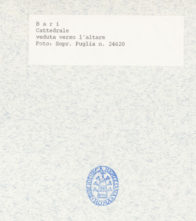 Rückseite von Sopr. BAS BA [https://www.deutsche-digitale-bibliothek.de/content/lizenzen/rv-ez/] CattedraleMittelschiff - Ansicht von Westen, bh436906_recto. Foto.