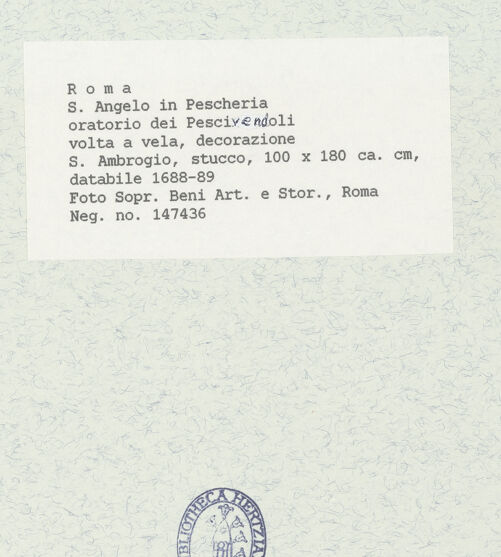 Rückseite von Sopr. BAS ROMA [https://www.deutsche-digitale-bibliothek.de/content/lizenzen/rv-ez/] Stichkappen der Decke des Oratoriums: verschiedene Heilige, Kirchenväter und EvangelistenAmbrosius - Gesamtaufnahme, bh444661_recto. Foto.