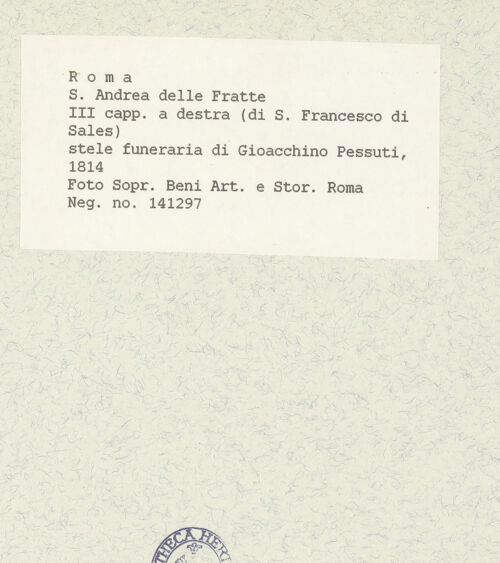 Rückseite von Sopr. BAS ROMA [https://www.deutsche-digitale-bibliothek.de/content/lizenzen/rv-ez/] Grabmal von Gioacchino Pessuti (+ 1814), Mathematiker - Gesamtansicht, bh445286_recto. Foto.