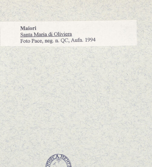 Rückseite von Pace, Valentino [https://www.deutsche-digitale-bibliothek.de/content/lizenzen/rv-ez/] Santa Maria de Olearia - Teilansicht, bh445726_recto. Foto: Pace, Valentino.