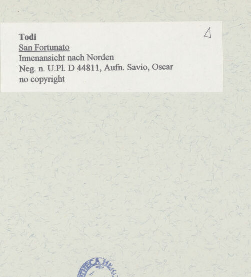 Rückseite von Bibliotheca Hertziana [https://www.deutsche-digitale-bibliothek.de/content/lizenzen/rv-fz/] San Fortunato - Blick zur Eingangswand, nach Norden, bh447404_recto. Foto: Savio, Oscar.