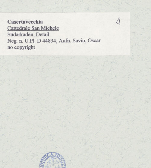 Rückseite von Bibliotheca Hertziana [https://www.deutsche-digitale-bibliothek.de/content/lizenzen/rv-fz/] DuomoSüdseitenschiff - Südarkaden von Südosten, Detail, bh451082_recto. Foto: Savio, Oscar.