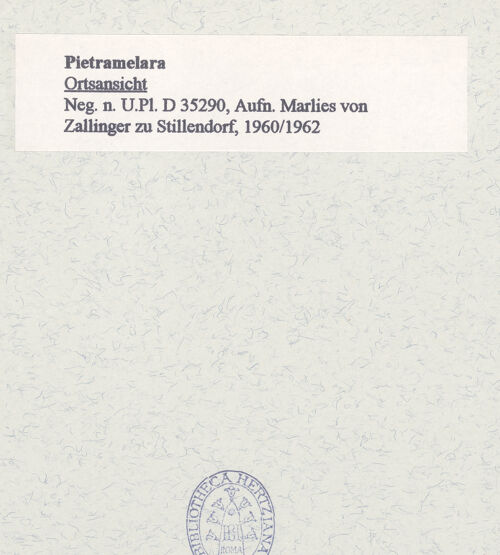 Rückseite von Bibliotheca Hertziana [https://www.deutsche-digitale-bibliothek.de/content/lizenzen/rv-fz/] Ansicht, bh452805_recto. Foto: Zallinger zu Stillendorf, Marlies von.