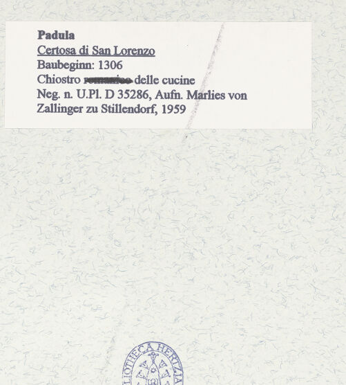 Rückseite von Bibliotheca Hertziana [https://www.deutsche-digitale-bibliothek.de/content/lizenzen/rv-fz/] Certosa di San LorenzoChiostro delle Cucine - Teilansicht, bh452844_recto. Foto: Zallinger zu Stillendorf, Marlies von.