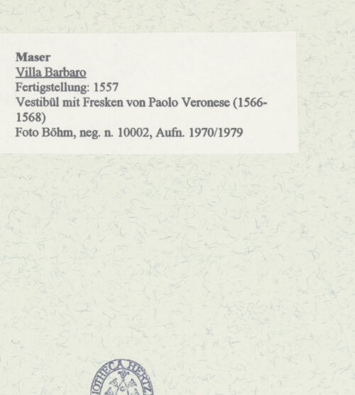 Rückseite von Böhm [https://rightsstatements.org/page/CNE/1.0/] Villa Barbaro - Vestibül mit Fresken von Paolo Veronese (1566-1568), bh453356_recto. Foto.