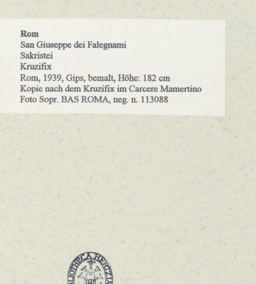 Rückseite von Sopr. BAS ROMA [https://www.deutsche-digitale-bibliothek.de/content/lizenzen/rv-ez/] , bh454512_recto. Foto.