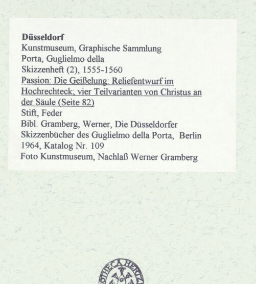 Rückseite von Museum Kunstpalast [https://www.deutsche-digitale-bibliothek.de/content/lizenzen/rv-ez/] L'arte del disegno, e le vivezze dell'ingegno di Guglielmo della Porta celebre scultore, et architetto ... (2 Bände)Zweiter (kleiner) Band mit zwei Skizzenbüchern und einem angefügten KonvolutDas zweite SkizzenheftSeite 82: Passion: Geißelung und Christus an der Martersäule (Reliefentwürfe) - , bh455973_recto. Foto.