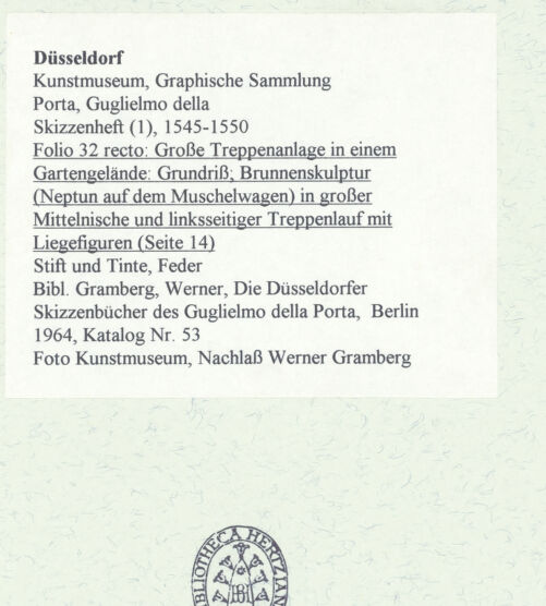 Rückseite von Museum Kunstpalast [https://www.deutsche-digitale-bibliothek.de/content/lizenzen/rv-ez/] L'arte del disegno, e le vivezze dell'ingegno di Guglielmo della Porta celebre scultore, et architetto ... (2 Bände)Erster (großer) Band mit dem ersten SkizzenheftFolio 32 recto (Seite 14): Große Treppenanlage in einem Gartengelände: Grundriss; Brunnenskulptur (Neptun auf dem Muschelwagen) in großer Mittelnische und linksseitiger Treppenlauf mit Liegefiguren - , bh456375_recto. Foto.