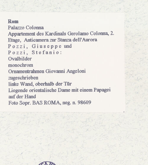 Rückseite von Sopr. BAS ROMA [https://www.deutsche-digitale-bibliothek.de/content/lizenzen/rv-ez/] Palazzo ColonnaAppartement des Kardinals Girolamo Colonna - Anticamera zur sog. "Stanza dell'Aurora", linke Wand, Detail, bh457963_recto. Foto.