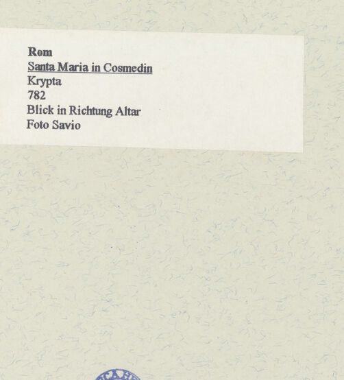 Rückseite von Bibliotheca Hertziana [https://www.deutsche-digitale-bibliothek.de/content/lizenzen/rv-fz/] Santa Maria in Cosmedin - Blick in Richtung Altar, bh458622_recto. Foto: Savio, Oscar.