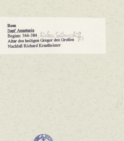 Rückseite von unbekannt [https://www.deutsche-digitale-bibliothek.de/content/lizenzen/rv-fz/] Sant'Anastasia al PalatinoCappella di San Girolamo - Altarwand mit Altar des heiligen Gregor des Großen (?), bh458819_recto. Foto.
