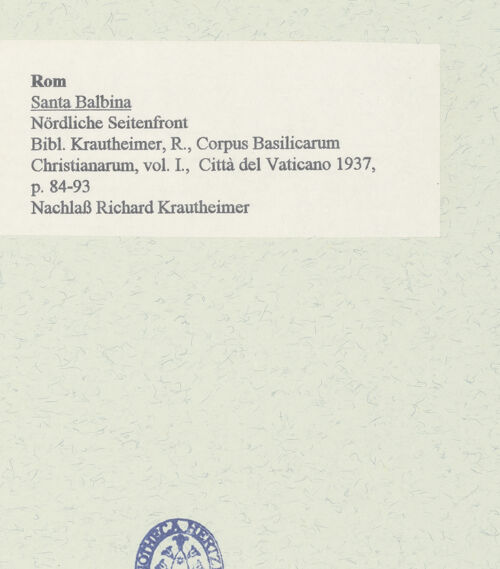 Rückseite von unbekannt [https://www.deutsche-digitale-bibliothek.de/content/lizenzen/rv-fz/] Santa Balbina - Nördliche Seitenfront, bh459394_recto. Foto.