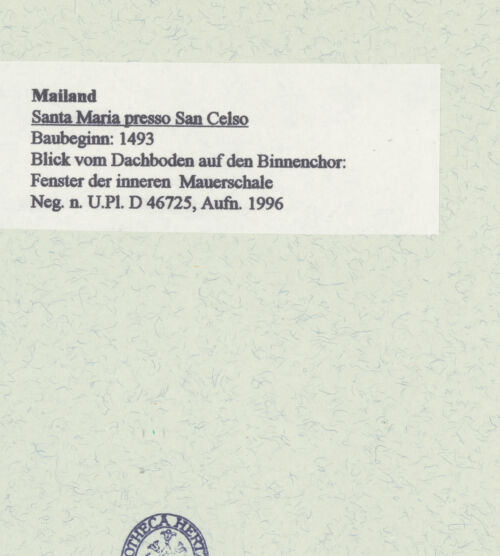 Rückseite von Bibliotheca Hertziana [https://www.deutsche-digitale-bibliothek.de/content/lizenzen/rv-fz/] Santa Maria presso San Celso - Blick vom Dachboden auf den Binnenchor: Fenster der inneren Mauerschale, bh461089_recto. Foto: Fichera, Gabriele.