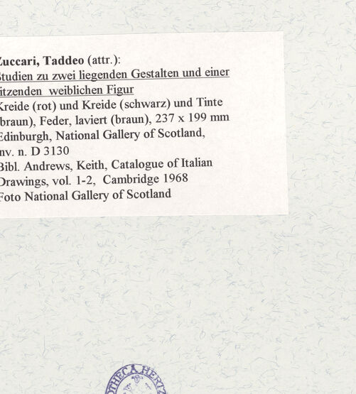 Rückseite von National Gallery of Scotland [https://www.deutsche-digitale-bibliothek.de/content/lizenzen/rv-ez/] Studien zu zwei liegenden Gestalten und einer sitzenden weiblichen Figur - , bh462011_recto. Foto.