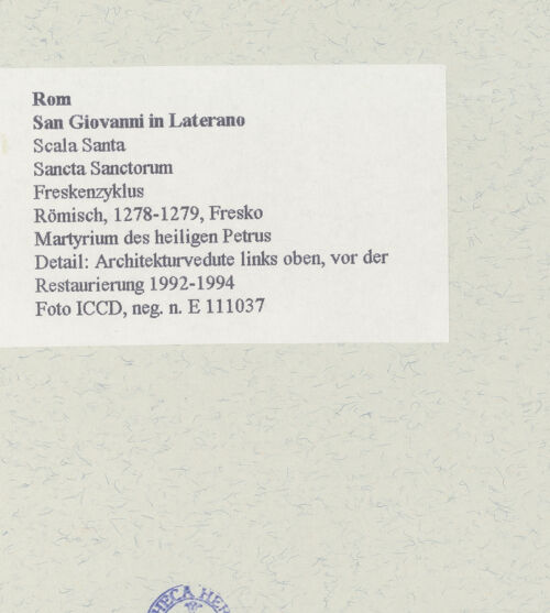 Rückseite von ICCD [https://www.deutsche-digitale-bibliothek.de/content/lizenzen/rv-ez/] FreskenzyklusMartyrium des heiligen Petrus - Detail: Architekturvedute links oben, vor der Restaurierung 1992-1994, bh462622_recto. Foto.