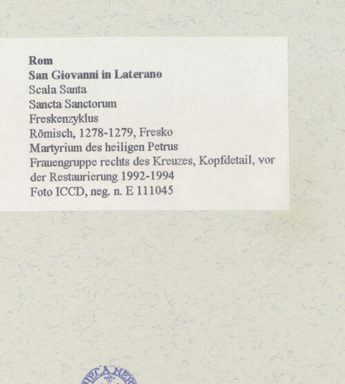 Rückseite von ICCD [https://www.deutsche-digitale-bibliothek.de/content/lizenzen/rv-ez/] FreskenzyklusMartyrium des heiligen Petrus - Frauengruppe rechts des Kreuzes, Kopfdetail, vor der Restaurierung 1992-1994, bh462628_recto. Foto.