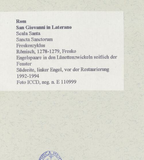 Rückseite von ICCD [https://www.deutsche-digitale-bibliothek.de/content/lizenzen/rv-ez/] FreskenzyklusEngelspaare - Südseite, linker Engel, vor der Restaurierung 1992-1994, bh463768_recto. Foto.