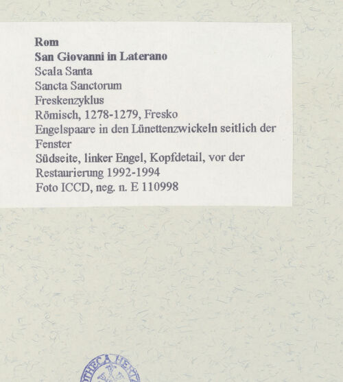 Rückseite von ICCD [https://www.deutsche-digitale-bibliothek.de/content/lizenzen/rv-ez/] FreskenzyklusEngelspaare - Südseite, linker Engel, Kopfdetail, vor der Restaurierung 1992-1994, bh463769_recto. Foto.