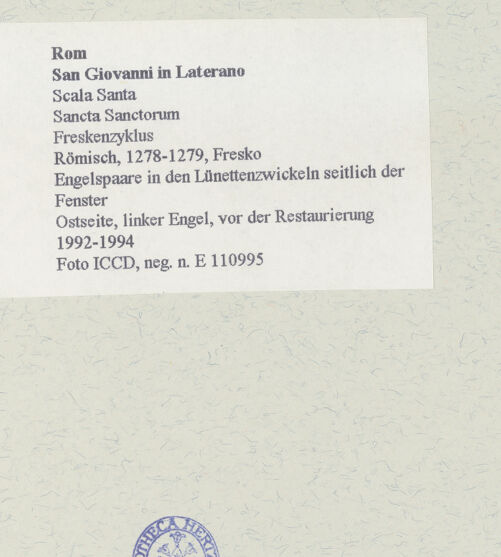 Rückseite von ICCD [https://www.deutsche-digitale-bibliothek.de/content/lizenzen/rv-ez/] FreskenzyklusEngelspaare - Ostseite, linker Engel, vor der Restaurierung 1992-1994, bh463946_recto. Foto.
