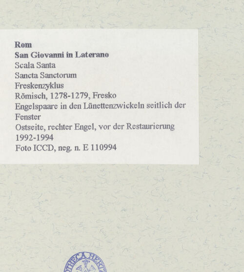 Rückseite von ICCD [https://www.deutsche-digitale-bibliothek.de/content/lizenzen/rv-ez/] FreskenzyklusEngelspaare - Ostseite, rechter Engel, vor der Restaurierung 1992-1994, bh463947_recto. Foto.
