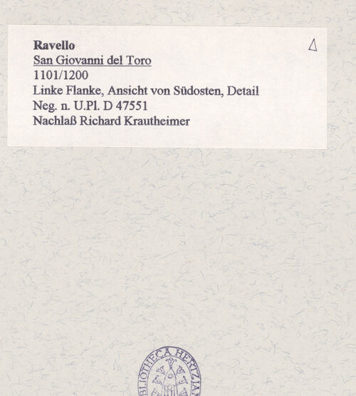 Rückseite von Bibliotheca Hertziana [https://www.deutsche-digitale-bibliothek.de/content/lizenzen/rv-fz/] San Giovanni del Toro - Linke Flanke, Ansicht von Südosten, Detail, bh464597_recto. Foto.