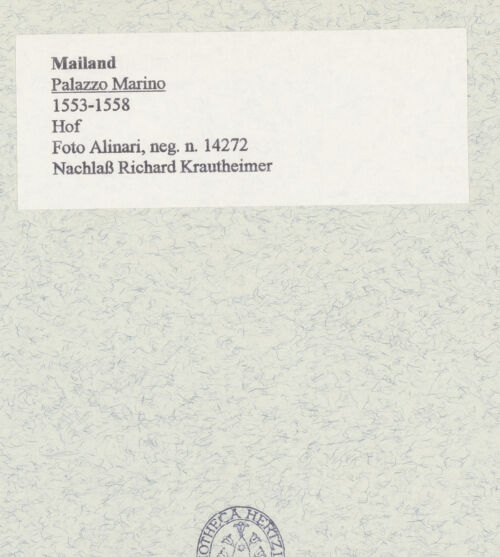 Rückseite von Alinari [https://www.deutsche-digitale-bibliothek.de/content/lizenzen/rv-ez/] Palazzo Marino - Innenansicht, bh465395_recto. Foto.