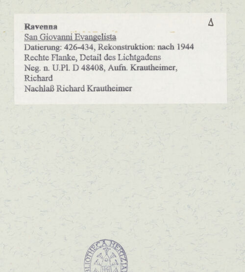 Rückseite von Bibliotheca Hertziana [https://www.deutsche-digitale-bibliothek.de/content/lizenzen/rv-fz/] San Giovanni EvangelistaInnenraum - Rechte Flanke, Detail des Lichtgadens, bh465861_recto. Foto: Krautheimer, Richard.