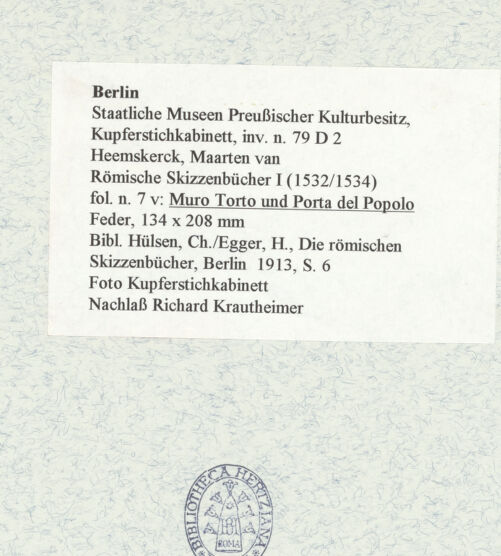 Rückseite von Kupferstichkabinett Berlin SMB-PK [https://www.deutsche-digitale-bibliothek.de/content/lizenzen/rv-ez/] Heemskerck-Album IAnsicht des Muro Torto und der Porta del Popolo - , bh466922_recto. Foto.