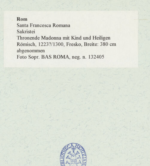 Rückseite von Sopr. BAS ROMA [https://www.deutsche-digitale-bibliothek.de/content/lizenzen/rv-ez/] Thronende Madonna mit Kind und Heiligen - , bh467247_recto. Foto.