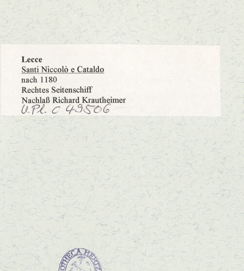 Rückseite von Bibliotheca Hertziana [https://www.deutsche-digitale-bibliothek.de/content/lizenzen/rv-fz/] Santi Niccolò e CataldoNordseitenschiff - Blick über die Vierung auf das Ostjoch des nördlichen Seitenschiffs von Südwesten (vor der Restaurierung), bh468522_recto. Foto: Krautheimer, Richard.