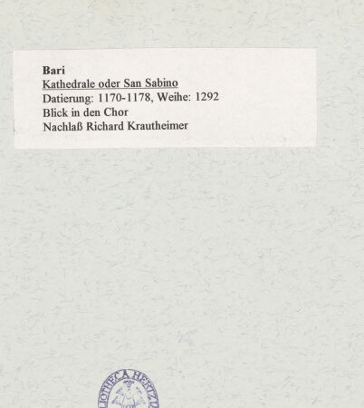 Rückseite von unbekannt [https://www.deutsche-digitale-bibliothek.de/content/lizenzen/rv-ez/] Cattedrale - Blick in den Chor, bh468527_recto. Foto: Krautheimer, Richard?.