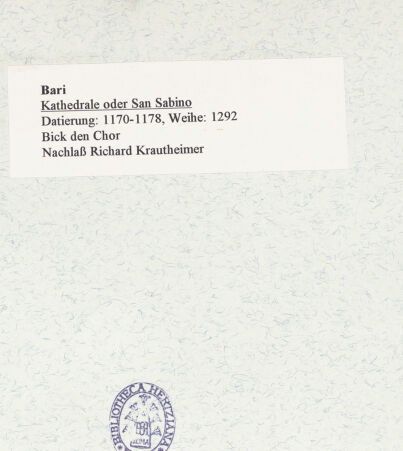 Rückseite von unbekannt [https://www.deutsche-digitale-bibliothek.de/content/lizenzen/rv-ez/] Cattedrale - Blick in den Chor, bh468528_recto. Foto: Krautheimer, Richard?.