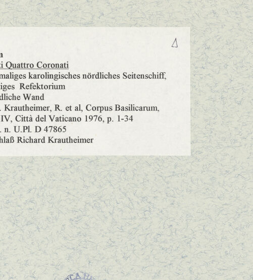 Rückseite von Bibliotheca Hertziana [https://www.deutsche-digitale-bibliothek.de/content/lizenzen/rv-fz/] Santi Quattro CoronatiInneres - Nördliche Wand, bh469005_recto. Foto.