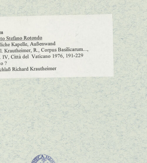 Rückseite von unbekannt [https://www.deutsche-digitale-bibliothek.de/content/lizenzen/rv-fz/] Santo Stefano Rotondo - Östliche Kapelle, äußere Begrenzungsmauer, bh470324_recto. Foto.