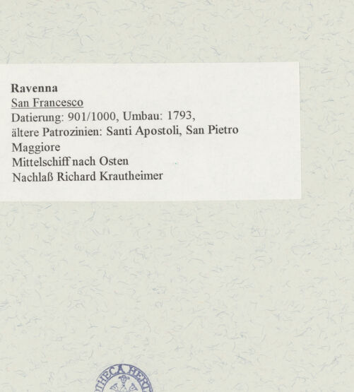 Rückseite von unbekannt [https://www.deutsche-digitale-bibliothek.de/content/lizenzen/rv-fz/] San FrancescoInnenraum - Mittelschiff von Westen, bh470719_recto. Foto.