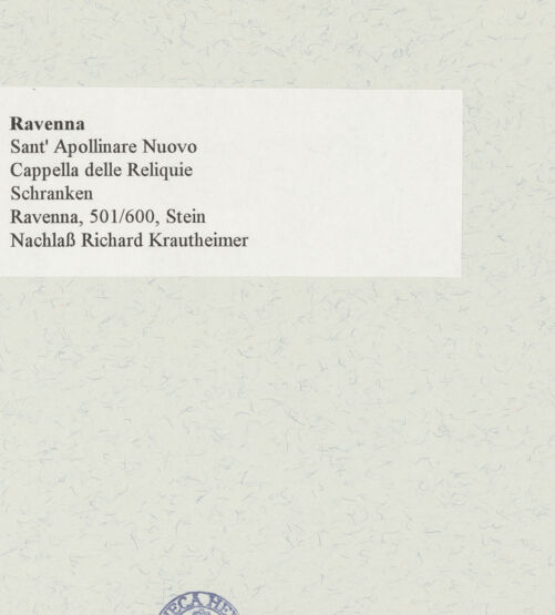 Rückseite von unbekannt [https://www.deutsche-digitale-bibliothek.de/content/lizenzen/rv-fz/] Chorschranke - Teilansicht, bh470731_recto. Foto.